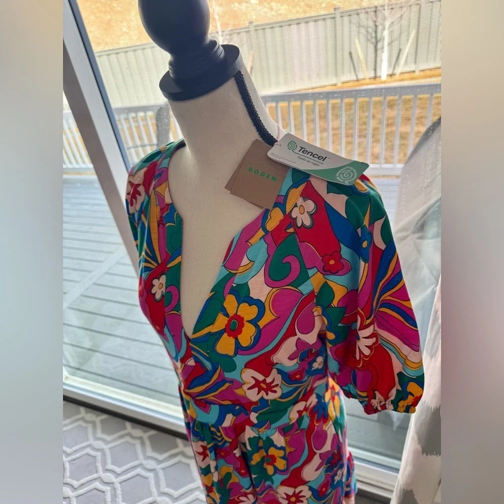 Boden Tencel Floral V-Neck Dress NWT Size 8L